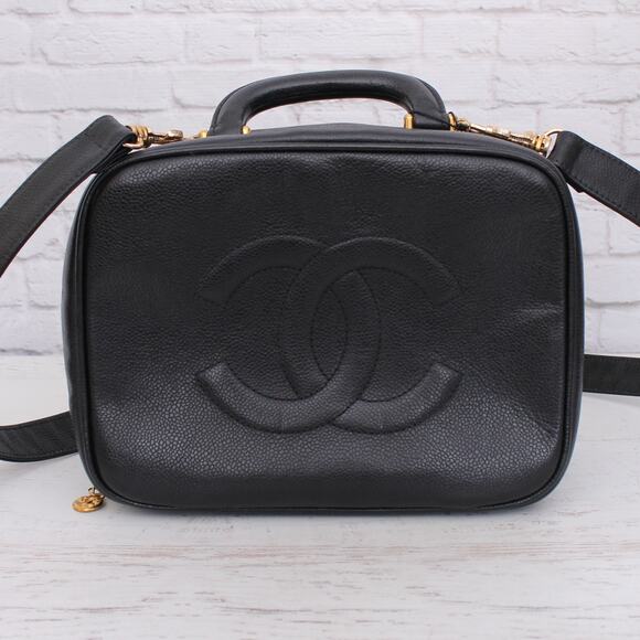 Chanel CC Vanity Black Caviar Case Purse Crossbody Shoulder Satchel Bag A4842 - Picture 1 of 11
